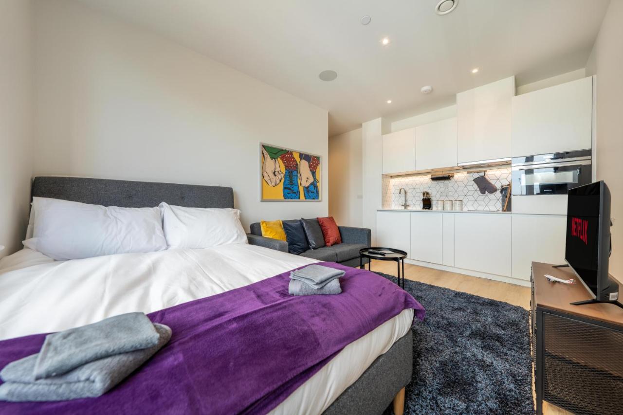 Cozy Apartments - Free Wifi And Parking Onsite Feltham Ngoại thất bức ảnh